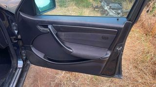MERCEDES C180-thumb-9