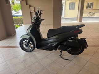 Piaggio Beverly 400 2025 BEVERLY 400 HPE S-thumb-2