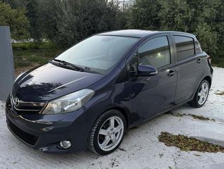 Toyota Yaris 2013-thumb-4