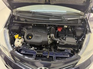 Toyota Yaris 2013-thumb-10