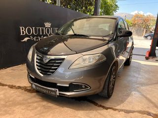 Lancia Ypsilon 2012 PANORAMA