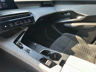 Peugeot 3008 2024 GT LINE 1.2 HYBRID AUTOMATIC-thumb-11