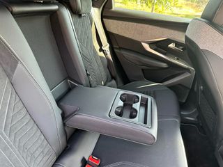 Peugeot 3008 2024 GT LINE 1.2 HYBRID AUTOMATIC-thumb-19