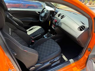 Seat Ibiza 2010 Cupra 1.4TSI 180HP CLIMA AUTO DSG-thumb-28