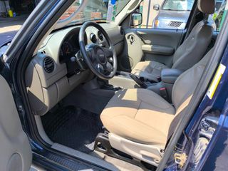 Jeep Cherokee 2007-thumb-12
