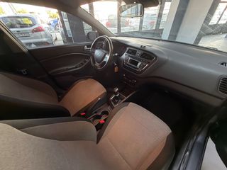 Hyundai i 20 2016-thumb-16