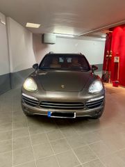 Porsche Cayenne 2010 cayenne hybrid s