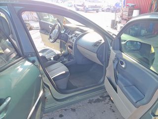 Renault Megane 2003 COUPE-thumb-9