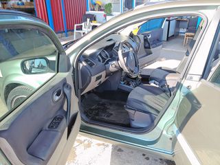 Renault Megane 2003 COUPE-thumb-11