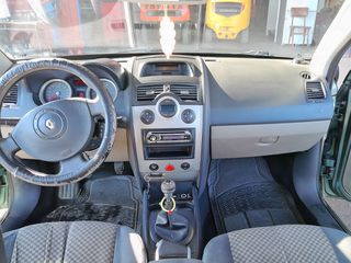 Renault Megane 2003 COUPE-thumb-12