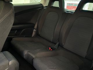 Volkswagen Scirocco 2009-thumb-16