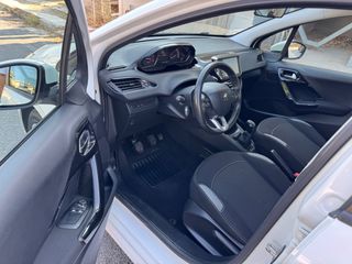 Peugeot 208 2016 1.6 BLUEHDI-thumb-11