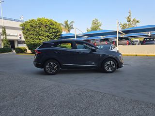 Kia Sportage 2023 Dynamic-thumb-4