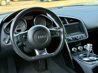 Audi R8 2009 V8 Carbon packet Ελληνικης Αντιπροσωπειας-thumb-16