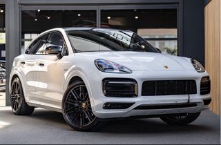Porsche Cayenne 2022 Coupe e-hybrid Sport design Chrono