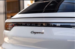 Porsche Cayenne 2022 Coupe e-hybrid Sport design Chrono-thumb-13