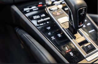 Porsche Cayenne 2022 Coupe e-hybrid Sport design Chrono-thumb-29
