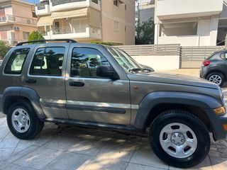 Jeep Cherokee 2005 2.4 LIMITED-thumb-6