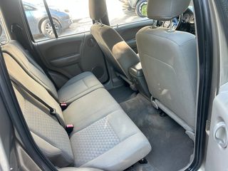 Jeep Cherokee 2005 2.4 LIMITED-thumb-12