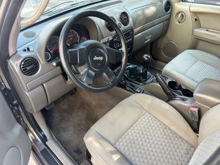 Jeep Cherokee 2005 2.4 LIMITED-thumb-15