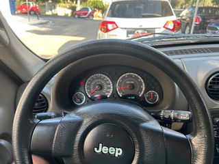 Jeep Cherokee 2005 2.4 LIMITED-thumb-22