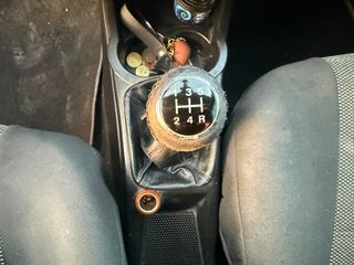 Fiat Grande Punto 2007-thumb-13