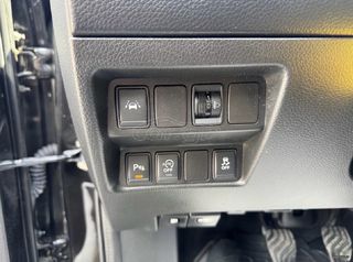 Nissan Qashqai 2016 CONNECT EDITION 1.2-thumb-8