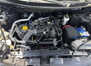 Nissan Qashqai 2016 CONNECT EDITION 1.2-thumb-9
