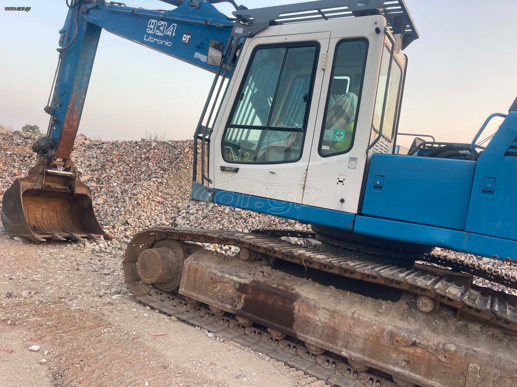 Εκσκαφέας Με Ερπύστριες Liebherr 2004