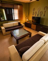ΕΥΚΑΙΡΙΑ: Σετ Σαλόνι (2 Καναπέδες & Τραπέζι) - Λόγω αλλαγής χώρου