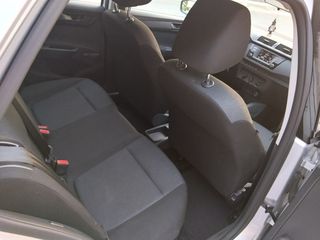 Skoda Fabia 2015-thumb-6