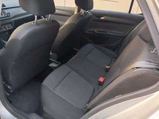 Skoda Fabia 2015-thumb-9