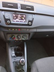 Skoda Fabia 2015-thumb-10