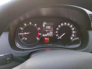 Skoda Fabia 2015-thumb-11