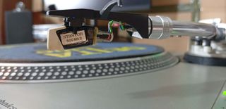 TECHNICS SL-1200 Mk2-thumb-2