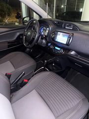 Toyota Yaris 2018 FULL EXTRA-thumb-17