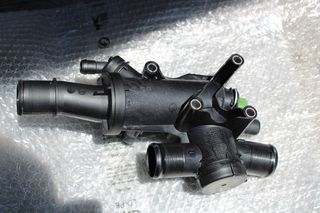 VOLVO V50 C30 S40 C70 V70 2000 DIESEL LEMOS ME THERMOSTATH KAINOURGIO 30725119