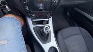 Bmw 320 2008-thumb-13