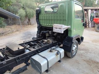 Ανατροπή Nissan 2002 Cabstar 110-thumb-21