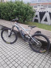 Downhill - Enduro - Trail Specialized 2011 2011-thumb-6