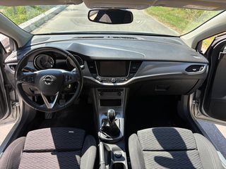 Opel Astra 2019-thumb-4