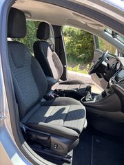 Opel Astra 2019-thumb-12
