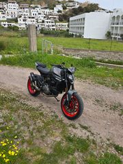 Ducati Monster 937 2022-thumb-5