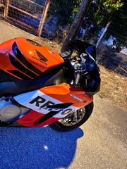 Honda CBR 1000RR 2005-thumb-3