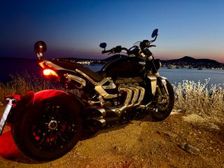 Triumph Rocket 3 R 2024-thumb-7