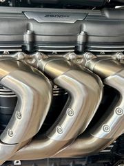Triumph Rocket 3 R 2024-thumb-1