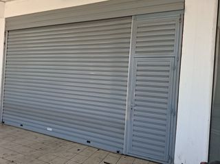 ΠΩΛΕΙΤΑ ΡΟΛΟ ΠΟΡΤΑΣ ΓΚΑΡΑΖΟΠΟΡΤΑ . ΜΗΚΟΣ 5,50 ΥΨΟΣ 3,75 ΜΕ ΑΝΟΙΓΟΜΕΝΗ ΠΟΡΤΑ