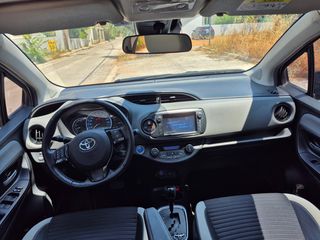 Toyota Yaris 2016 LOUNGE TSS-thumb-15