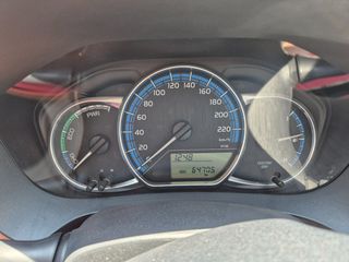 Toyota Yaris 2016 LOUNGE TSS-thumb-16