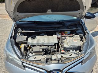 Toyota Yaris 2016 LOUNGE TSS-thumb-17
